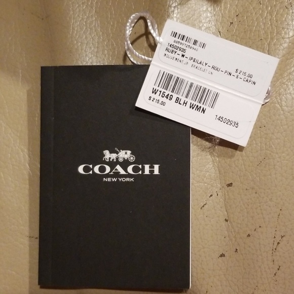 🌸Cutest Coach Watch W/ Signature Coach Tag!!! - Picture 7 of 8